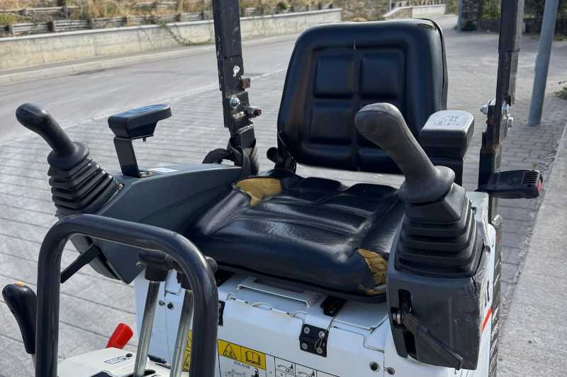 OmecoHub - Immagine BOBCAT E10Z